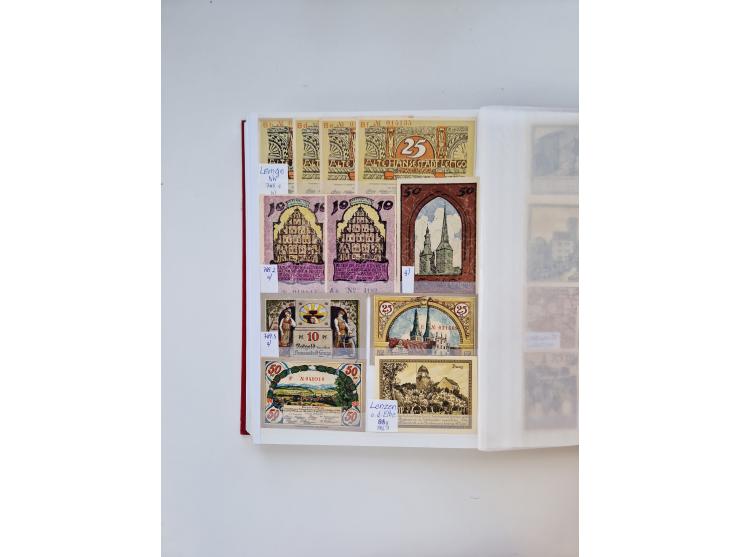 Notgeld-Serienscheine, saubere Sammlung in 16 meist dicken Steckalben, sauber nach Orten und Serien sortiert, überschlägig et