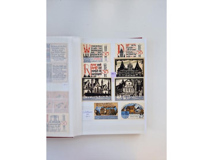 Notgeld-Serienscheine, saubere Sammlung in 16 meist dicken Steckalben, sauber nach Orten und Serien sortiert, überschlägig et