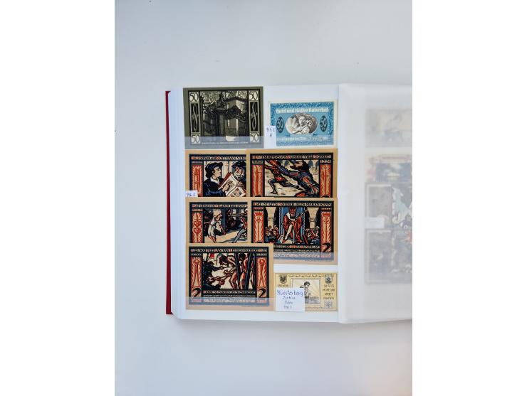 Notgeld-Serienscheine, saubere Sammlung in 16 meist dicken Steckalben, sauber nach Orten und Serien sortiert, überschlägig et