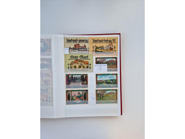 Notgeld-Serienscheine, saubere Sammlung in 16 meist dicken Steckalben, sauber nach Orten und Serien sortiert, überschlägig et