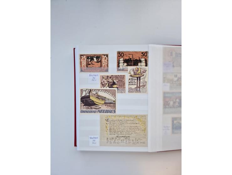 Notgeld-Serienscheine, saubere Sammlung in 16 meist dicken Steckalben, sauber nach Orten und Serien sortiert, überschlägig et