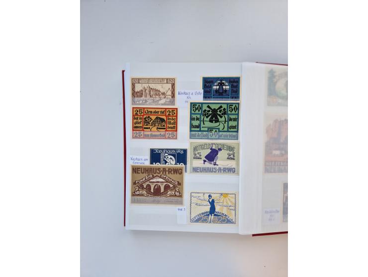 Notgeld-Serienscheine, saubere Sammlung in 16 meist dicken Steckalben, sauber nach Orten und Serien sortiert, überschlägig et
