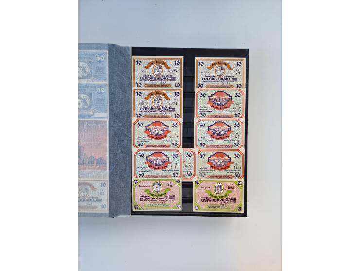 Notgeld-Serienscheine, saubere Sammlung in 16 meist dicken Steckalben, sauber nach Orten und Serien sortiert, überschlägig et