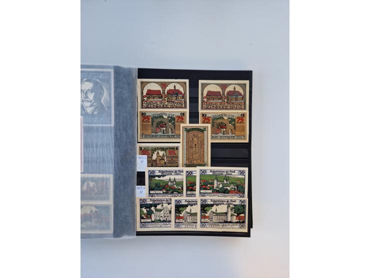 Notgeld-Serienscheine, saubere Sammlung in 16 meist dicken Steckalben, sauber nach Orten und Serien sortiert, überschlägig et