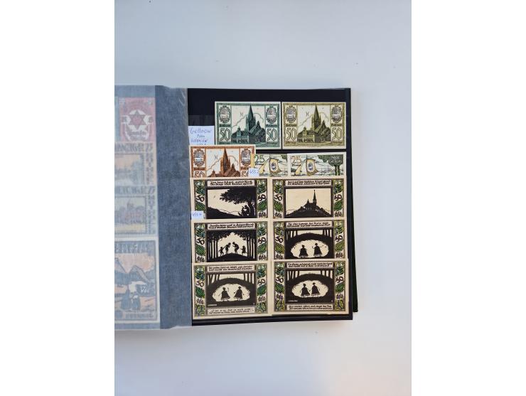 Notgeld-Serienscheine, saubere Sammlung in 16 meist dicken Steckalben, sauber nach Orten und Serien sortiert, überschlägig et