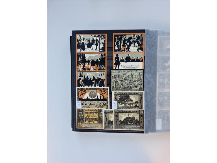 Notgeld-Serienscheine, saubere Sammlung in 16 meist dicken Steckalben, sauber nach Orten und Serien sortiert, überschlägig et