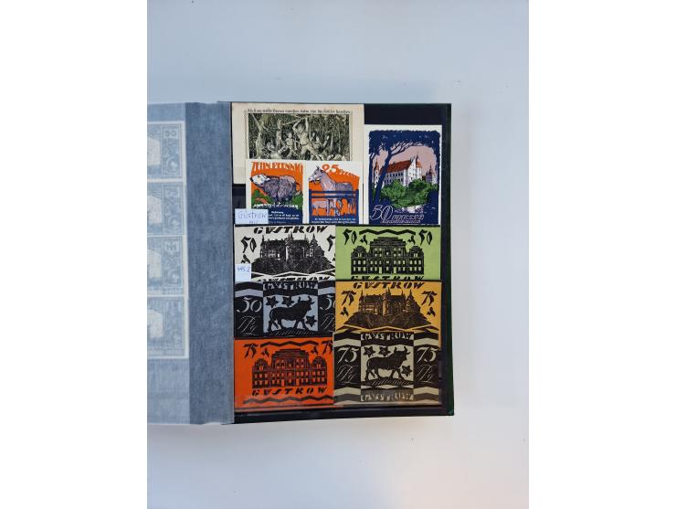 Notgeld-Serienscheine, saubere Sammlung in 16 meist dicken Steckalben, sauber nach Orten und Serien sortiert, überschlägig et