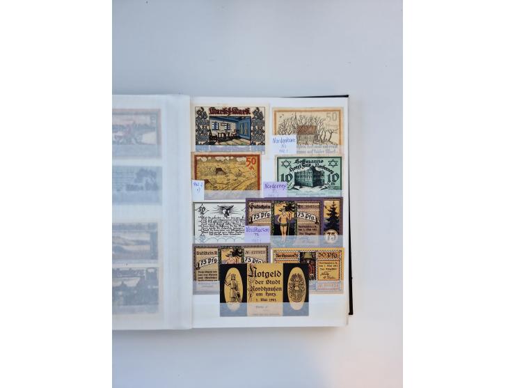 Notgeld-Serienscheine, saubere Sammlung in 16 meist dicken Steckalben, sauber nach Orten und Serien sortiert, überschlägig et