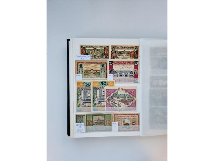 Notgeld-Serienscheine, saubere Sammlung in 16 meist dicken Steckalben, sauber nach Orten und Serien sortiert, überschlägig et