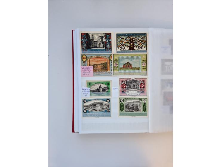 Notgeld-Serienscheine, saubere Sammlung in 16 meist dicken Steckalben, sauber nach Orten und Serien sortiert, überschlägig et
