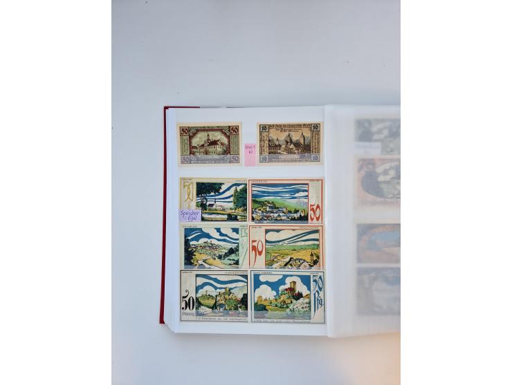 Notgeld-Serienscheine, saubere Sammlung in 16 meist dicken Steckalben, sauber nach Orten und Serien sortiert, überschlägig et