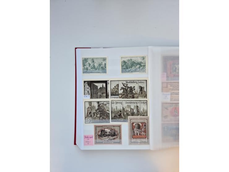 Notgeld-Serienscheine, saubere Sammlung in 16 meist dicken Steckalben, sauber nach Orten und Serien sortiert, überschlägig et