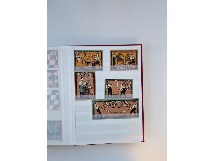 Notgeld-Serienscheine, saubere Sammlung in 16 meist dicken Steckalben, sauber nach Orten und Serien sortiert, überschlägig et