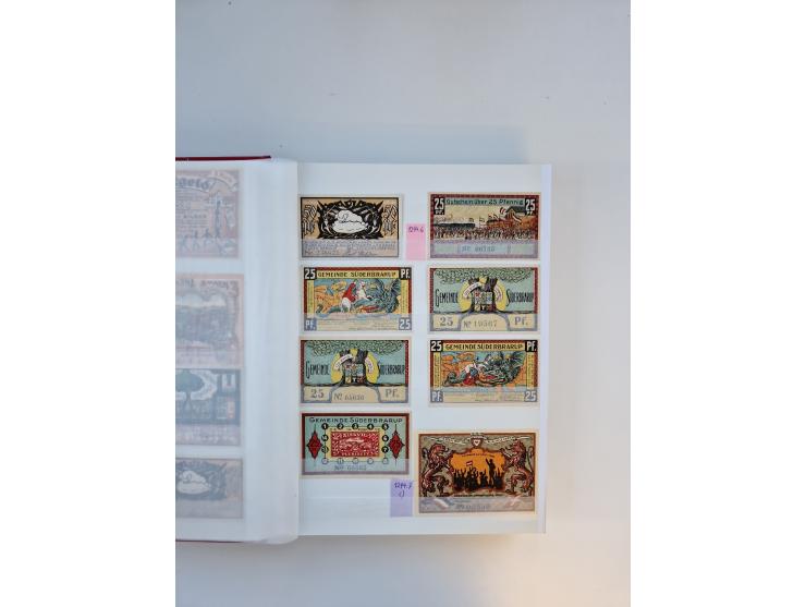 Notgeld-Serienscheine, saubere Sammlung in 16 meist dicken Steckalben, sauber nach Orten und Serien sortiert, überschlägig et