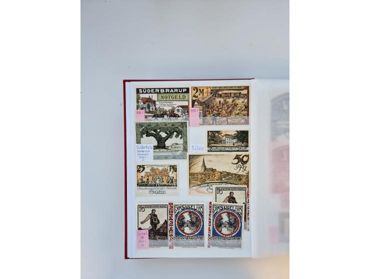 Notgeld-Serienscheine, saubere Sammlung in 16 meist dicken Steckalben, sauber nach Orten und Serien sortiert, überschlägig et