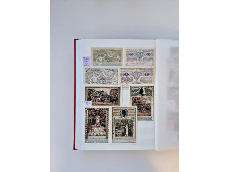 Notgeld-Serienscheine, saubere Sammlung in 16 meist dicken Steckalben, sauber nach Orten und Serien sortiert, überschlägig et