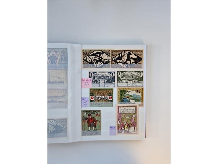 Notgeld-Serienscheine, saubere Sammlung in 16 meist dicken Steckalben, sauber nach Orten und Serien sortiert, überschlägig et