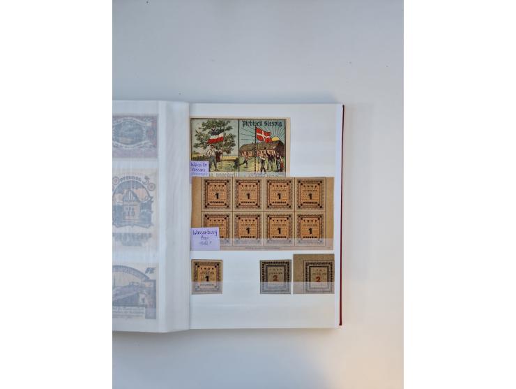 Notgeld-Serienscheine, saubere Sammlung in 16 meist dicken Steckalben, sauber nach Orten und Serien sortiert, überschlägig et