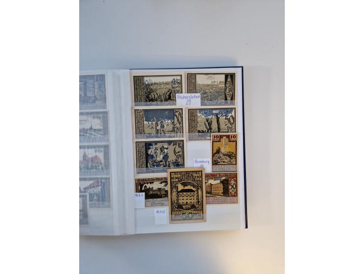 Notgeld-Serienscheine, saubere Sammlung in 16 meist dicken Steckalben, sauber nach Orten und Serien sortiert, überschlägig et