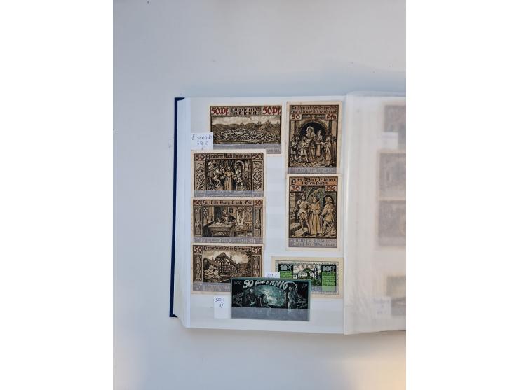 Notgeld-Serienscheine, saubere Sammlung in 16 meist dicken Steckalben, sauber nach Orten und Serien sortiert, überschlägig et