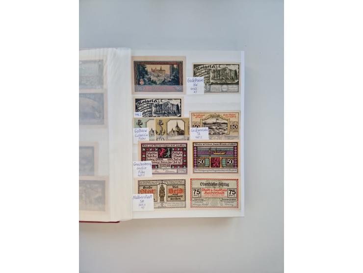 Notgeld-Serienscheine, saubere Sammlung in 16 meist dicken Steckalben, sauber nach Orten und Serien sortiert, überschlägig et