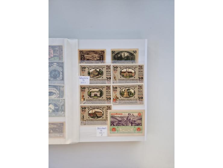 Notgeld-Serienscheine, saubere Sammlung in 16 meist dicken Steckalben, sauber nach Orten und Serien sortiert, überschlägig et