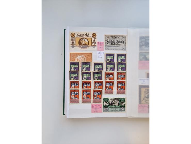 Notgeld-Serienscheine, saubere Sammlung in 16 meist dicken Steckalben, sauber nach Orten und Serien sortiert, überschlägig et
