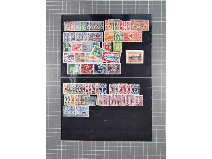 1920/39, vorwiegend postfrische Partie, teils in Einheiten inkl. Dienst- und Portomarken, dabei einige bessere wie Mi.-Nr. 23