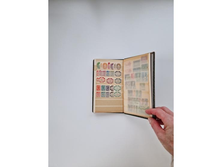 1900/1950(ca.), interessante Partie mit über 100 Briefen, dabei bessere, außerdem diverse alter Auswahlhefte, dabei teils Aus