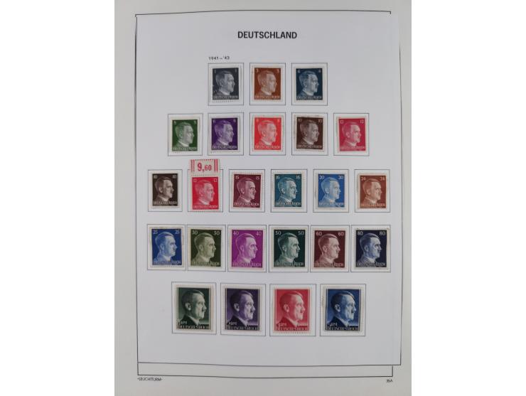 1872/1945, gestempelte Sammlung ab Brustschilde, mit vielen 5 M. Werten, Zeppelinen, Blocks und Dienstmarken, meist gute Erha