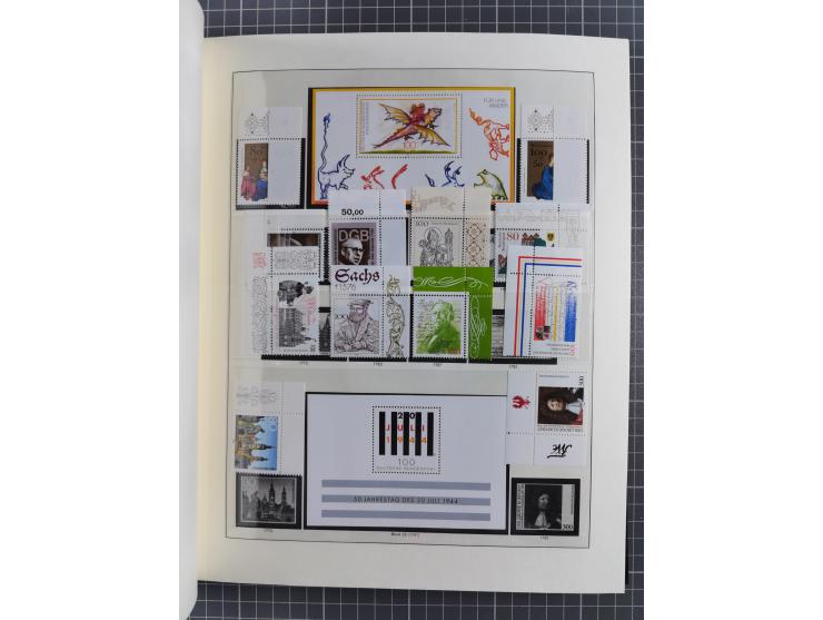 1949/92, vorwiegend postfrische, in den Hauptnummern augenscheinlich komplette Sammlung, teils sign. Schlegel BPP, meist gute