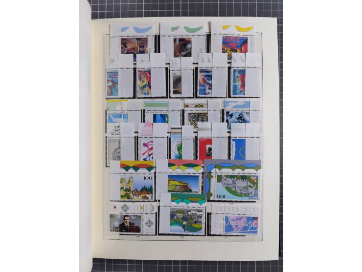 1949/92, vorwiegend postfrische, in den Hauptnummern augenscheinlich komplette Sammlung, teils sign. Schlegel BPP, meist gute