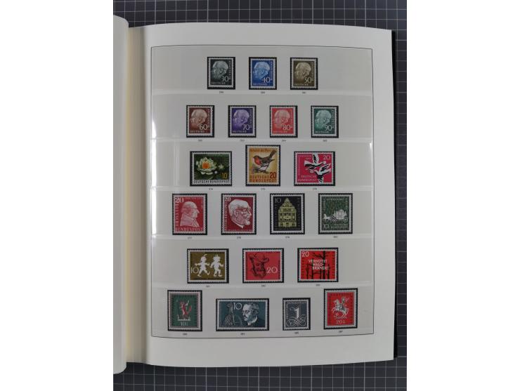 1949/92, vorwiegend postfrische, in den Hauptnummern augenscheinlich komplette Sammlung, teils sign. Schlegel BPP, meist gute