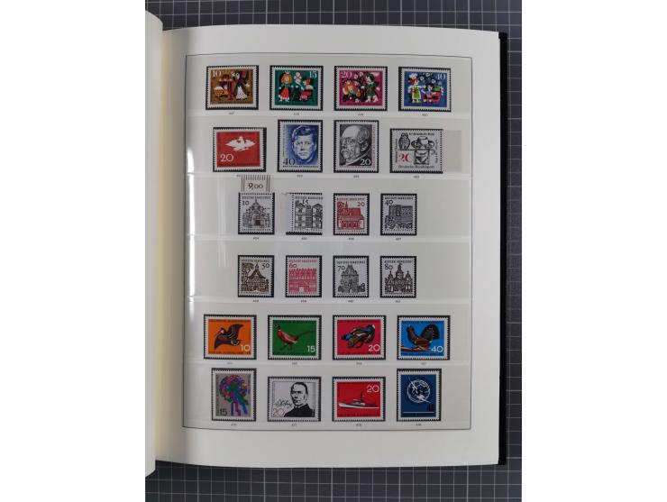 1949/92, vorwiegend postfrische, in den Hauptnummern augenscheinlich komplette Sammlung, teils sign. Schlegel BPP, meist gute