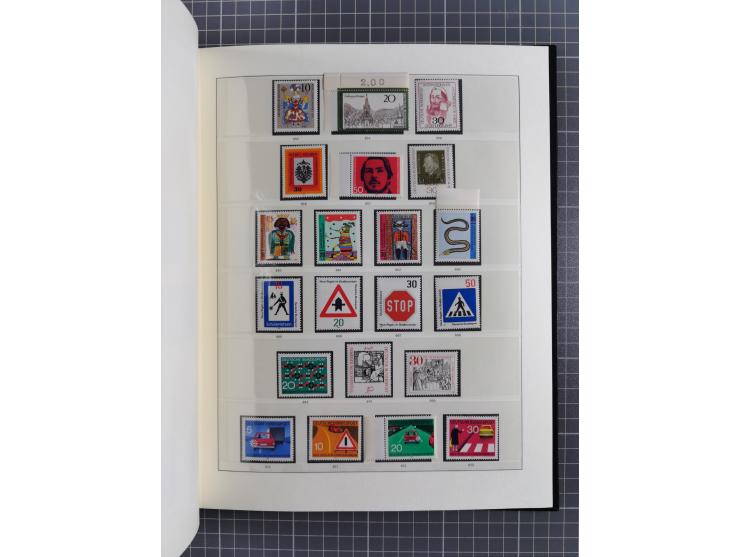 1949/92, vorwiegend postfrische, in den Hauptnummern augenscheinlich komplette Sammlung, teils sign. Schlegel BPP, meist gute