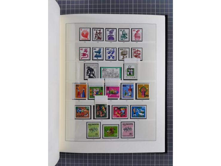 1949/92, vorwiegend postfrische, in den Hauptnummern augenscheinlich komplette Sammlung, teils sign. Schlegel BPP, meist gute