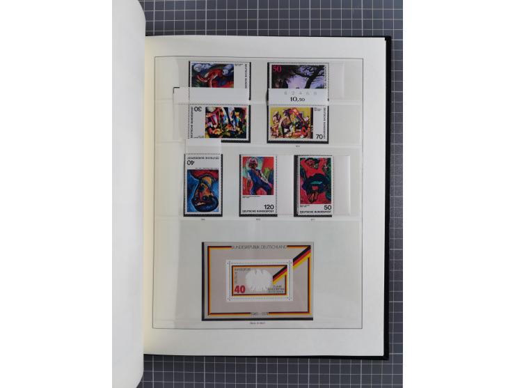 1949/92, vorwiegend postfrische, in den Hauptnummern augenscheinlich komplette Sammlung, teils sign. Schlegel BPP, meist gute