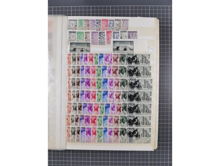 1894/1964, mostly mint never hinged stock ex Mi.-Nr. 61-1372, incl. many complete sets, some multiple per 2-15, etc, in two s