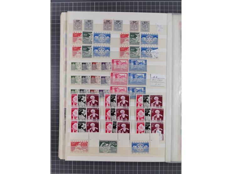 1894/1964, mostly mint never hinged stock ex Mi.-Nr. 61-1372, incl. many complete sets, some multiple per 2-15, etc, in two s