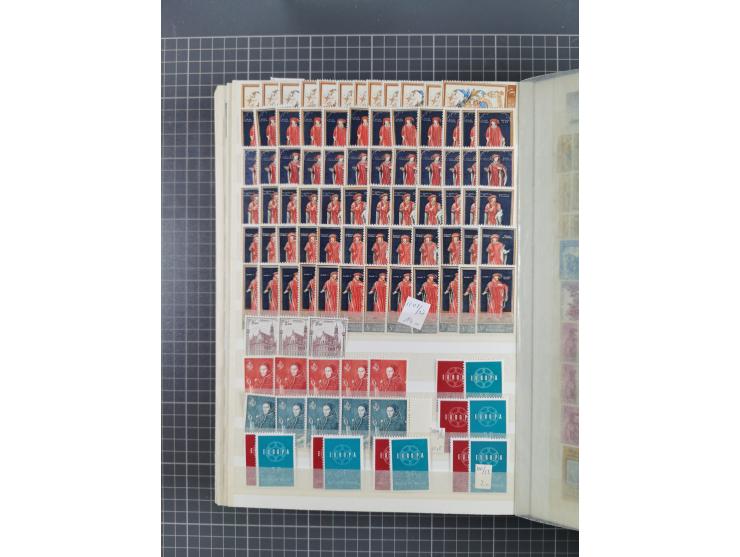 1894/1964, mostly mint never hinged stock ex Mi.-Nr. 61-1372, incl. many complete sets, some multiple per 2-15, etc, in two s