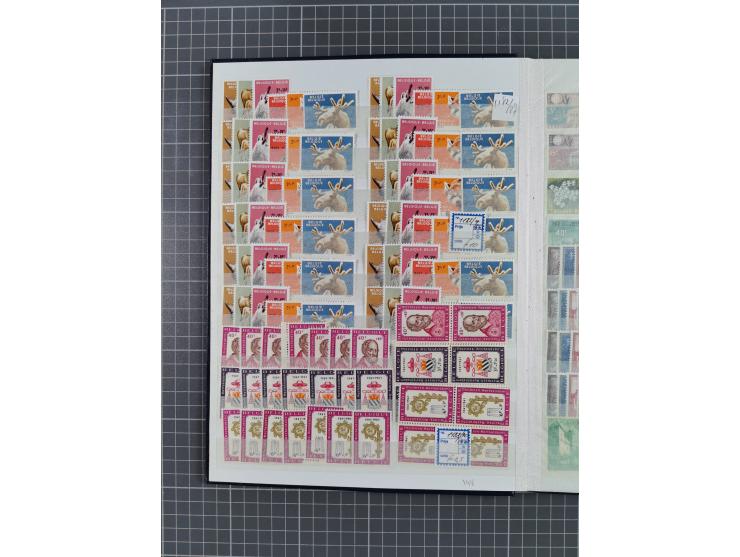 1894/1964, mostly mint never hinged stock ex Mi.-Nr. 61-1372, incl. many complete sets, some multiple per 2-15, etc, in two s