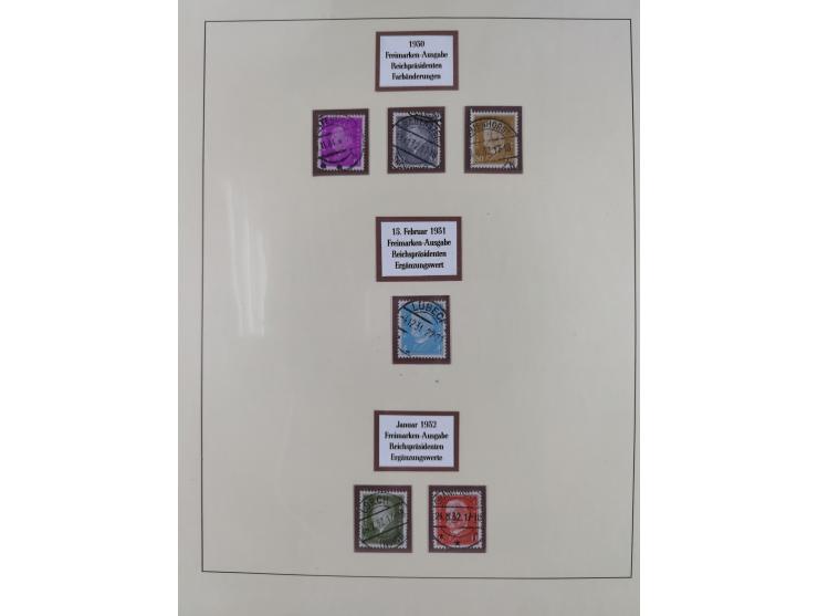 1923/45, umfangreiche, in den Hauptnummern überkomplette gestempelte Sammlung inkl. Dienstmarken mit einigen Besonderheiten. 