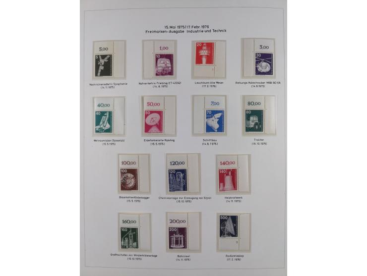 1948/82, in den Hauptnummern kpl. postfrische und zusätzlich gestempelte Sammlung, alle postfrischen Marken bis Mi.-Nr. 74 un