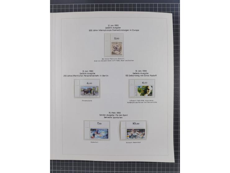 1948/82, in den Hauptnummern kpl. postfrische und zusätzlich gestempelte Sammlung, alle postfrischen Marken bis Mi.-Nr. 74 un