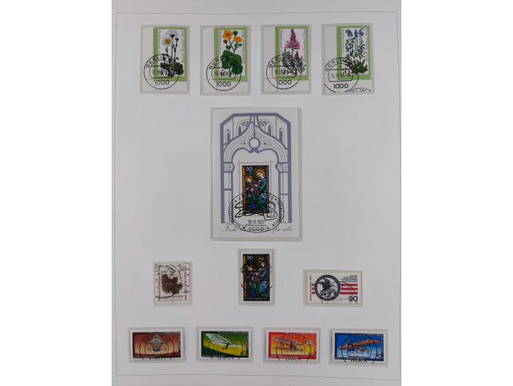 1948/82, in den Hauptnummern kpl. postfrische und zusätzlich gestempelte Sammlung, alle postfrischen Marken bis Mi.-Nr. 74 un