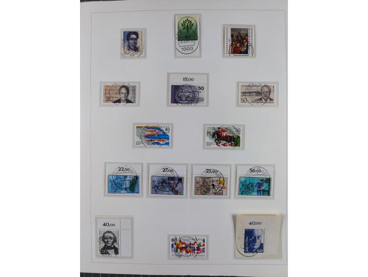 1948/82, in den Hauptnummern kpl. postfrische und zusätzlich gestempelte Sammlung, alle postfrischen Marken bis Mi.-Nr. 74 un