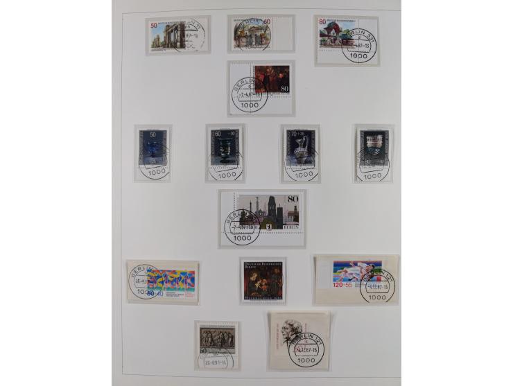 1948/82, in den Hauptnummern kpl. postfrische und zusätzlich gestempelte Sammlung, alle postfrischen Marken bis Mi.-Nr. 74 un