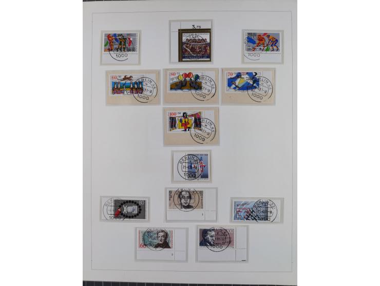 1948/82, in den Hauptnummern kpl. postfrische und zusätzlich gestempelte Sammlung, alle postfrischen Marken bis Mi.-Nr. 74 un