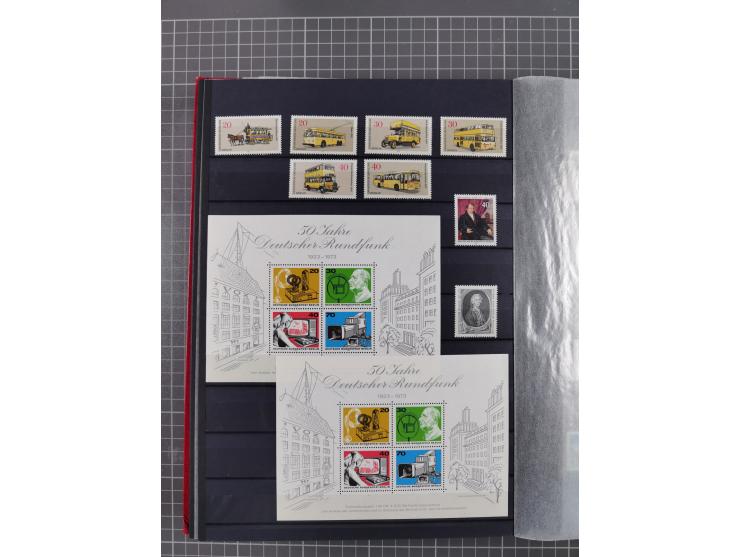 1948/90, in den Hauptnummer kpl. postfrische Sammlung, fast alle besseren Anfangsausgaben inkl. Block 1 sind signiert Schlege