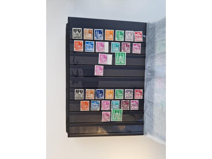 1945/59, postfrische und gestempelte Sammlung ohne SBZ aber mit Saarland mit vielen besseren und kpl. Ausgaben, diversen Brie